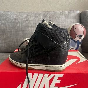 Nike dunk ski high sneakers with hidden wedges